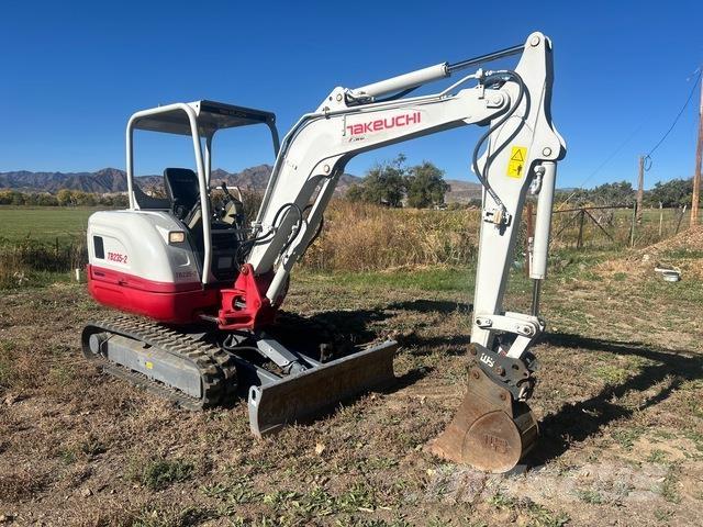 Takeuchi TB235 Bageri gusjeničari