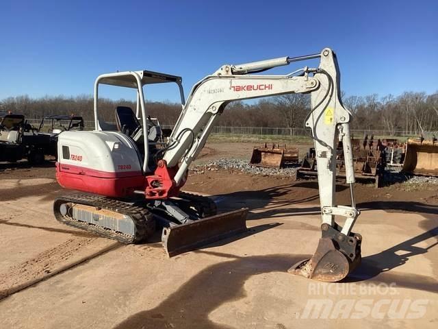 Takeuchi TB240 Bageri gusjeničari