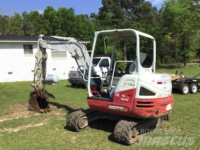 Takeuchi TB240 Bageri gusjeničari
