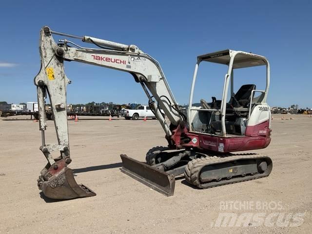 Takeuchi TB240 Bageri gusjeničari