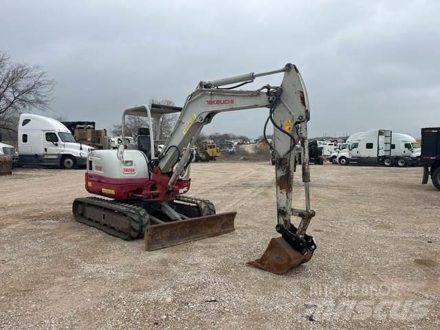 Takeuchi TB260 Bageri gusjeničari