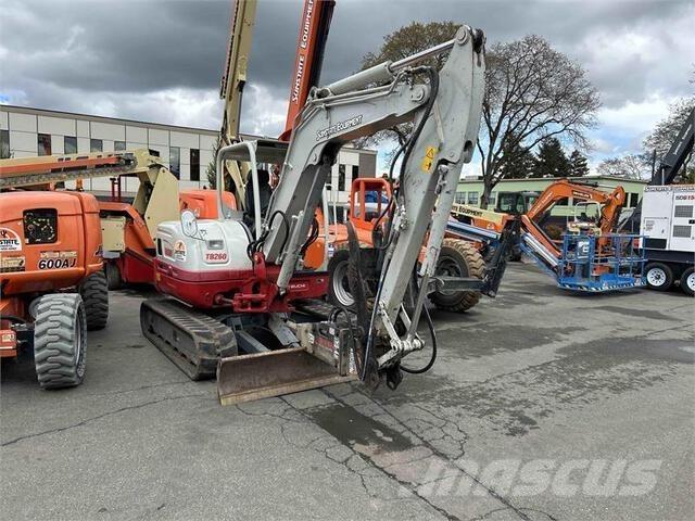 Takeuchi TB260 Bageri gusjeničari