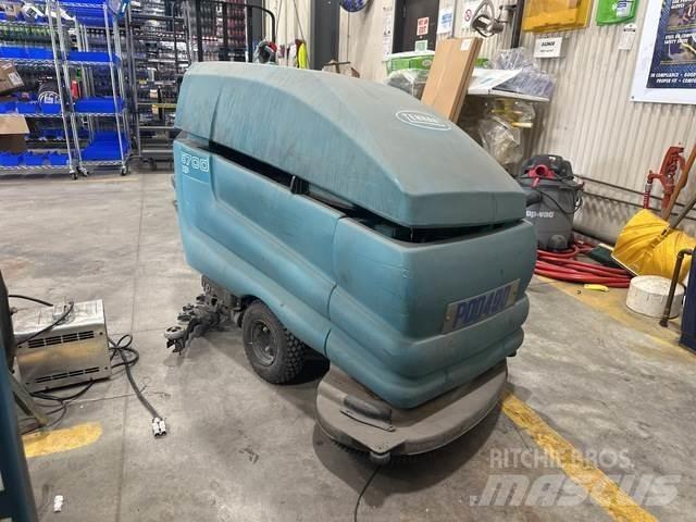 Tennant 5700XP Strojevi za čiščenje i ribanje podova
