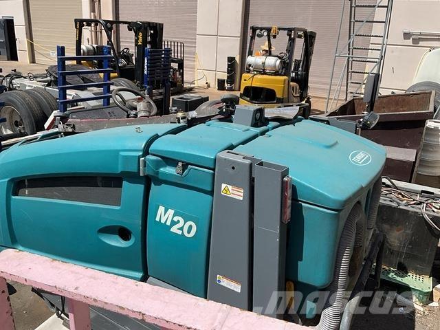 Tennant M20 Strojevi za čiščenje i ribanje podova