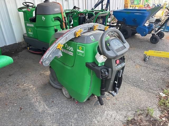 Tennant T300E Strojevi za čiščenje i ribanje podova