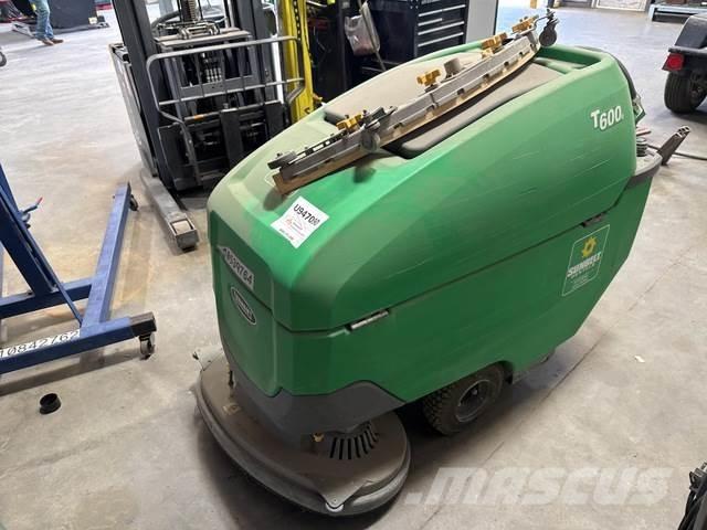 Tennant T600E Strojevi za čiščenje i ribanje podova