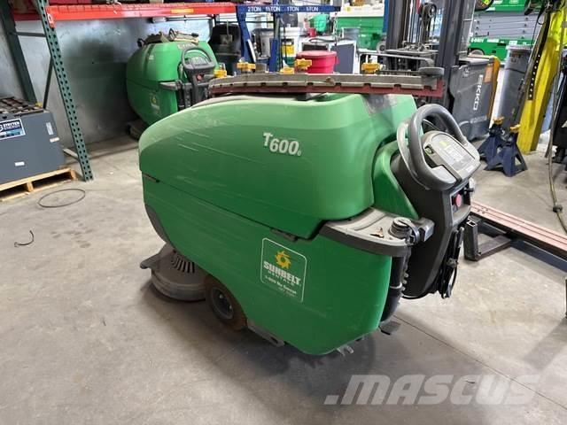 Tennant T600E Strojevi za čiščenje i ribanje podova