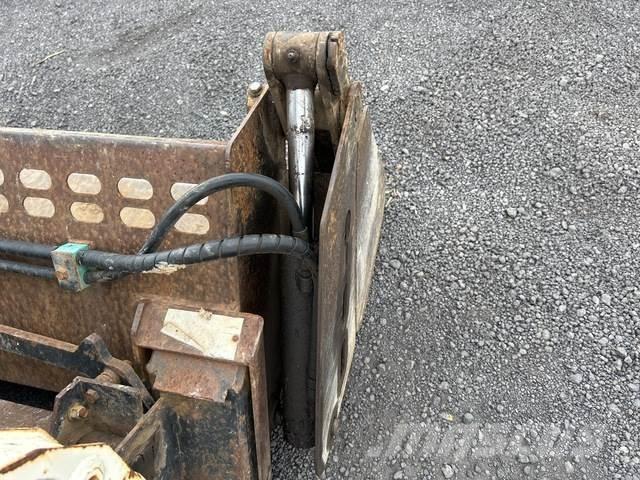 Terex PT30 Skid steer mini utovarivači