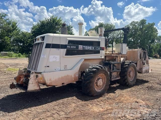 Terex RS 325B Kompaktori zemlje