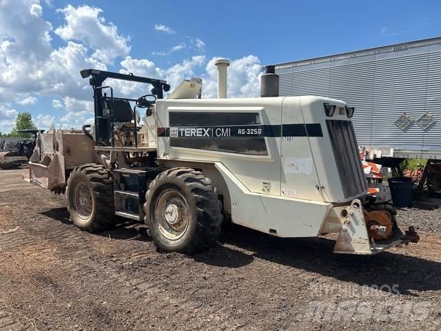 Terex RS 325B Kompaktori zemlje
