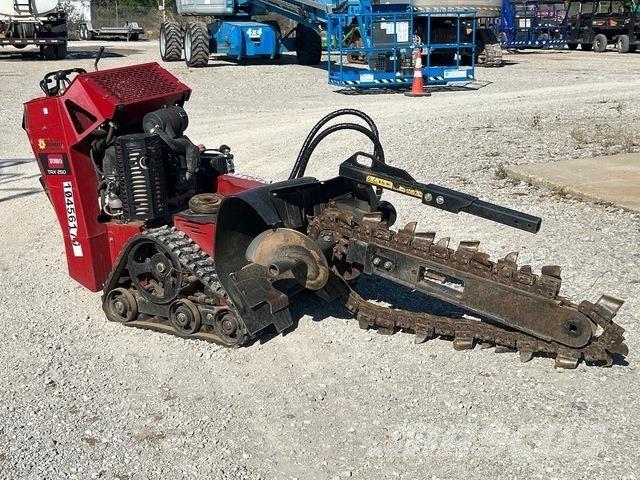 Toro TRX-250 Rovokopači freze za kanale Trenčeri
