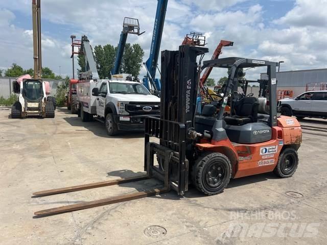 Toyota 7FGU35 Građevinarstvo – ostalo