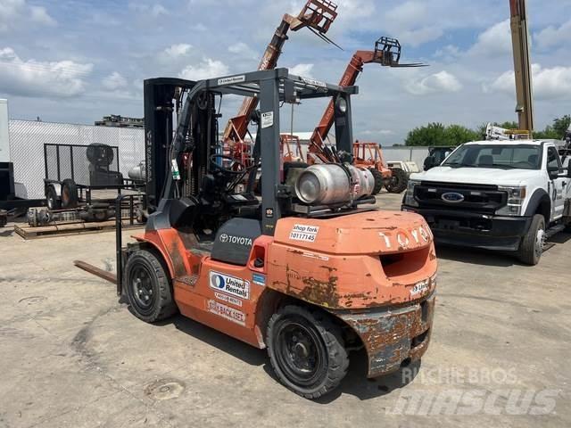 Toyota 7FGU35 Građevinarstvo – ostalo