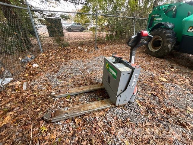 Toyota 8HBW23 Ručni paletni viličar