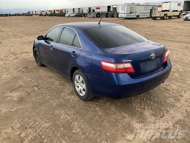  Toyta Camry Automobili