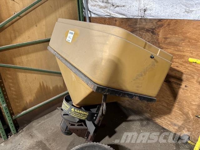  Trailhawk 750 Posipači soli i pijeska