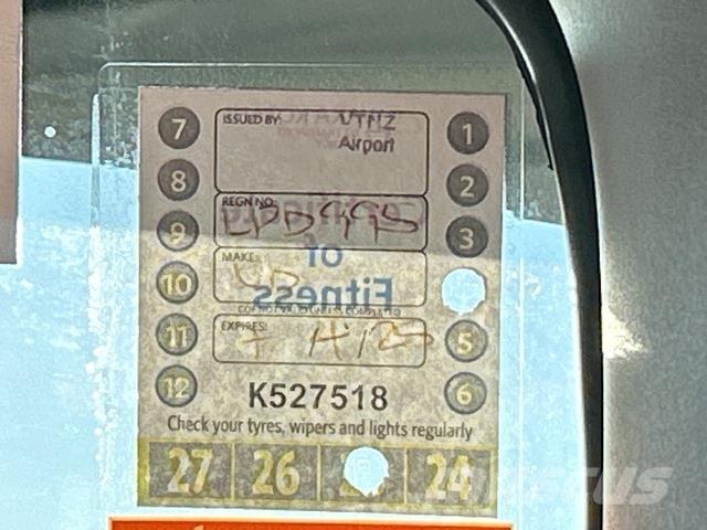 UD CW 26 390 Kamioni sa ceradom