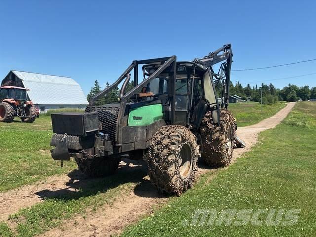 Valtra X120 Traktori
