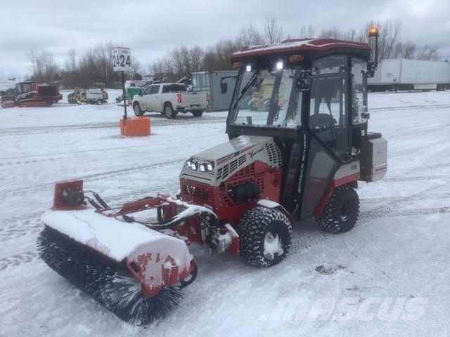 Ventrac 4520N Kompaktni (mali) traktori