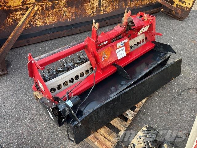Ventrac EA600 Prezračivači i riperi