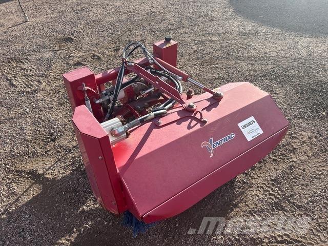 Ventrac NJ380 Četke