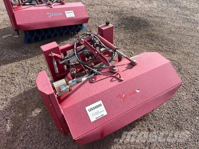 Ventrac NJ380 Četke