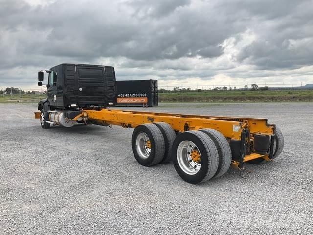 Volvo VHD64F Kabine i unutrašnjost