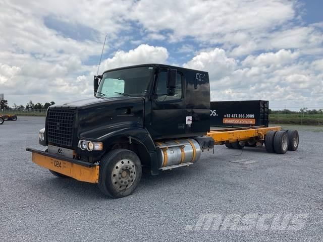 Volvo VHD64F Kabine i unutrašnjost