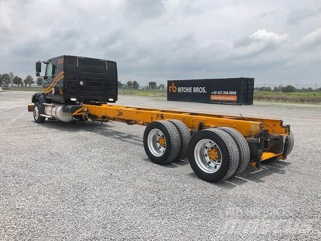 Volvo VHD64F Kabine i unutrašnjost