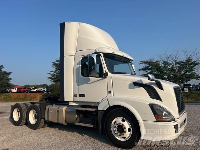 Volvo VNL Traktorske jedinice