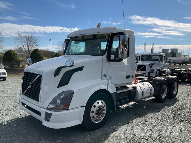 Volvo VNL Traktorske jedinice