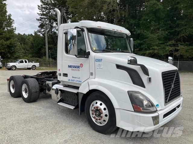 Volvo VNL Traktorske jedinice