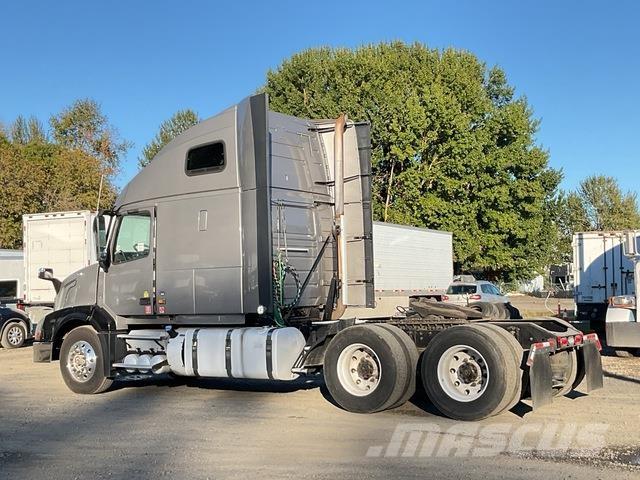 Volvo VNL Traktorske jedinice