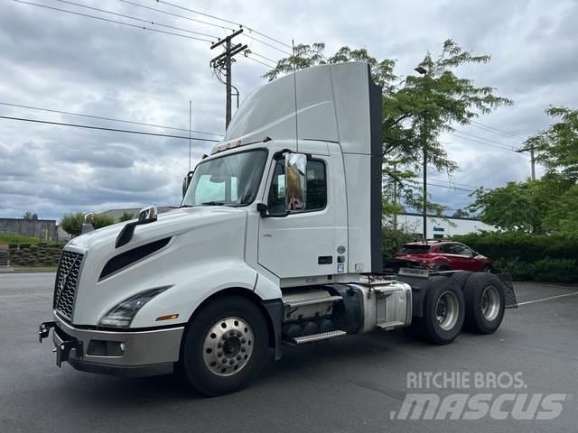 Volvo VNL 300 Traktorske jedinice