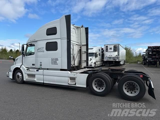 Volvo VNL 780 Traktorske jedinice