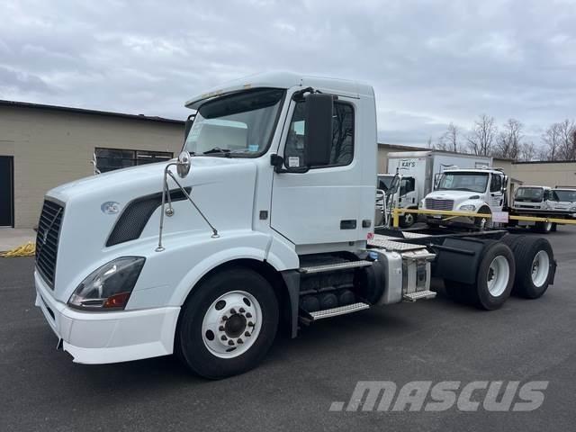 Volvo VNL64T Traktorske jedinice