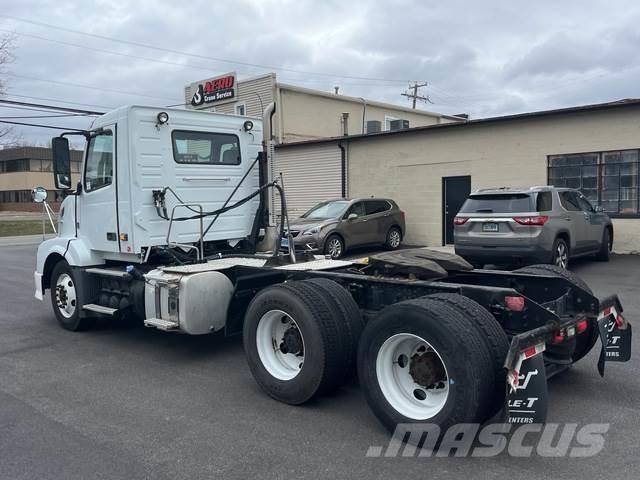 Volvo VNL64T Traktorske jedinice