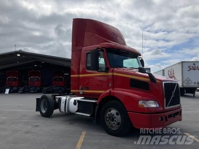 Volvo VNM Traktorske jedinice