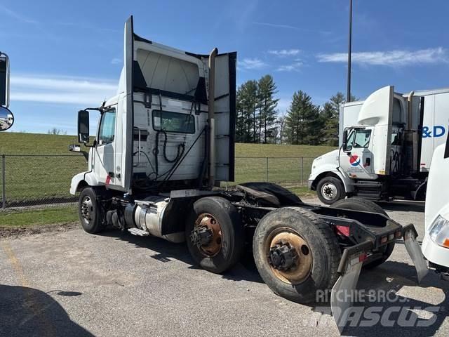 Volvo VNM Traktorske jedinice