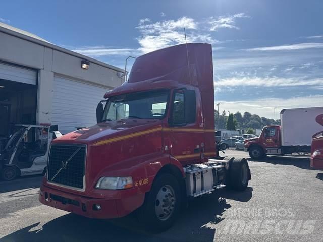 Volvo VNM Traktorske jedinice