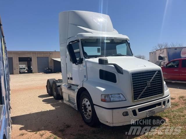 Volvo VNM Traktorske jedinice