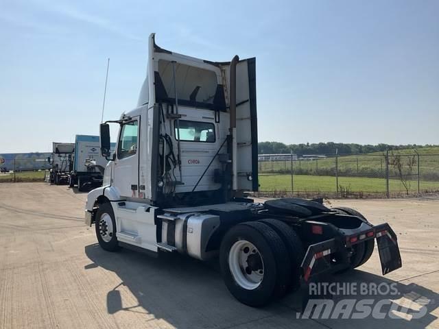 Volvo VNM Traktorske jedinice
