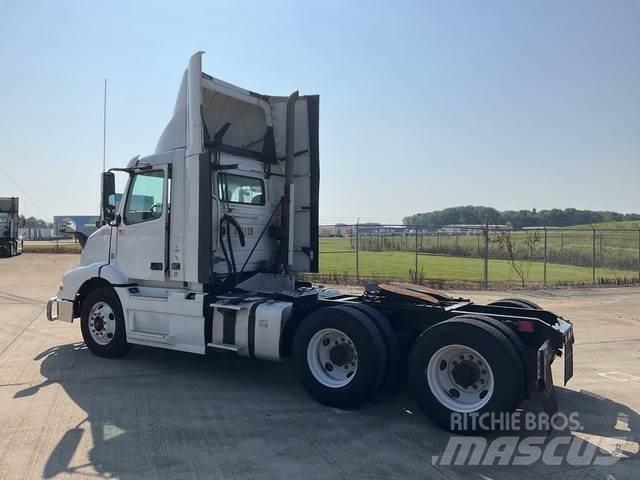Volvo VNM Traktorske jedinice