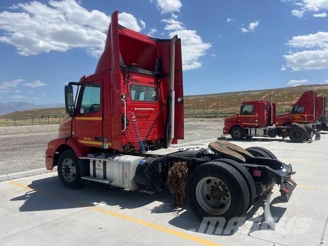 Volvo VNM Traktorske jedinice