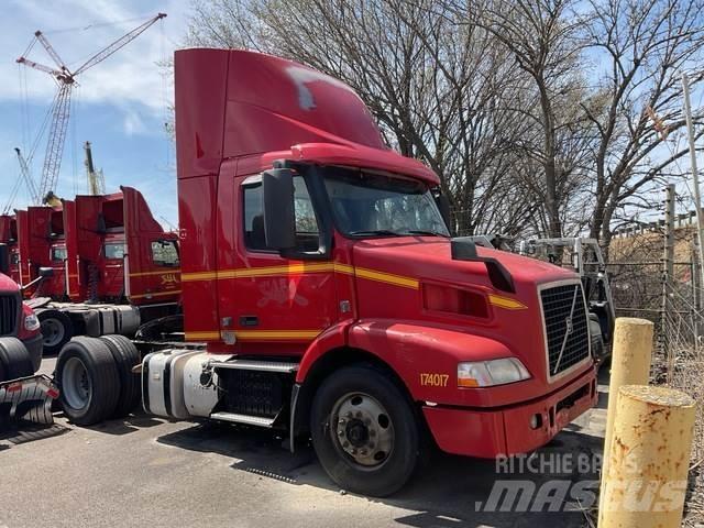 Volvo VNM42T Traktorske jedinice