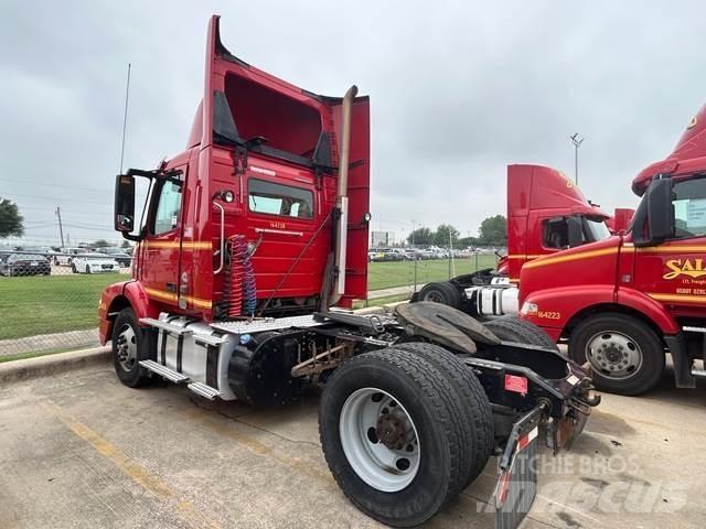 Volvo VNM42T Traktorske jedinice