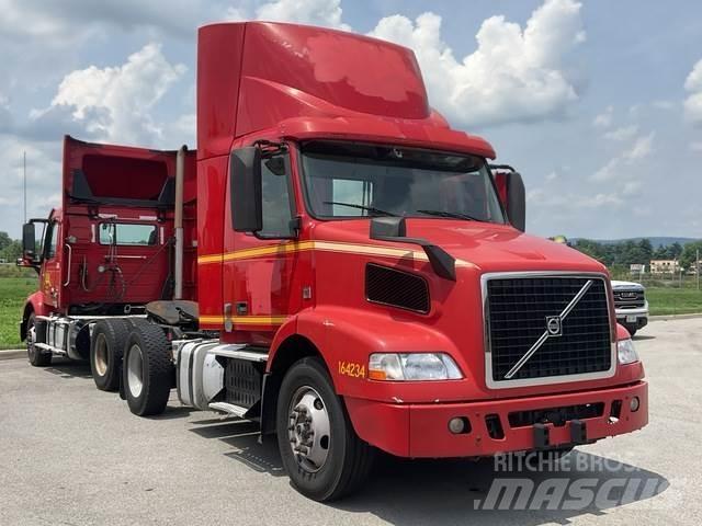 Volvo VNM42T Traktorske jedinice
