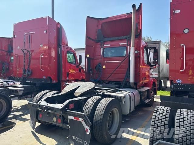 Volvo VNM42T Traktorske jedinice