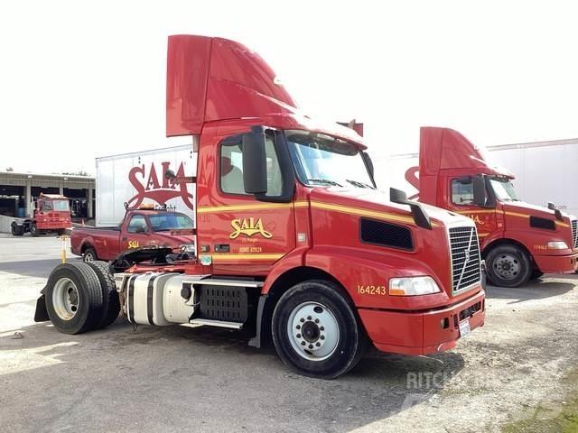 Volvo VNM42T Traktorske jedinice