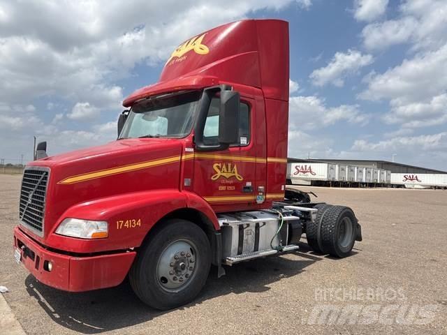 Volvo VNM42T Traktorske jedinice